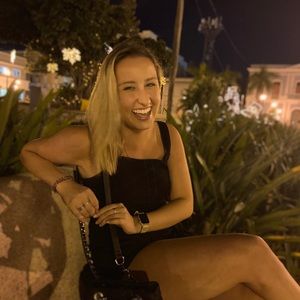 Meet your Posher, Melissa